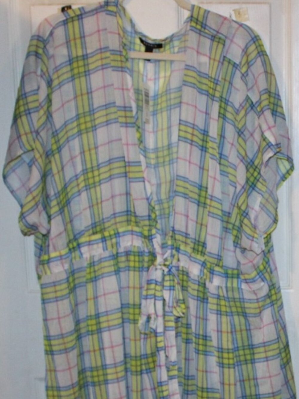 NWT Torrid Over piece (Kimono) Size 5X(28W) Pretty!